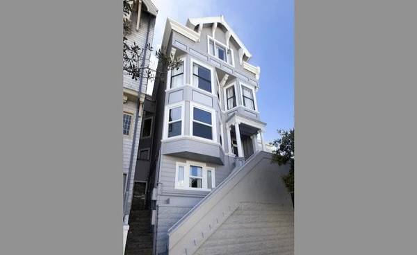 1BR/1BA Apartment on Broderick St · San Francisco photo 2