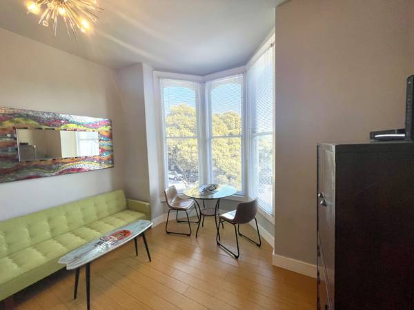 1BR/1BA Apartment · San Francisco photo 3