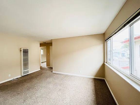 2BR/1BA Apartment on Ashby Ave · Berkeley photo 3