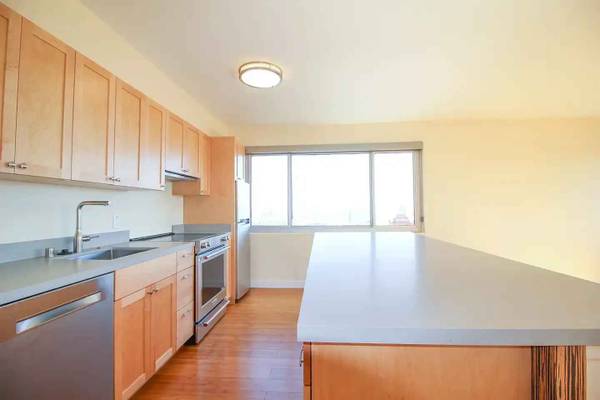 Apartments on Pine St · San Francisco photo 3