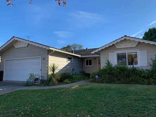 1383 Bobolink Cir Sunnyvale, CA 94087