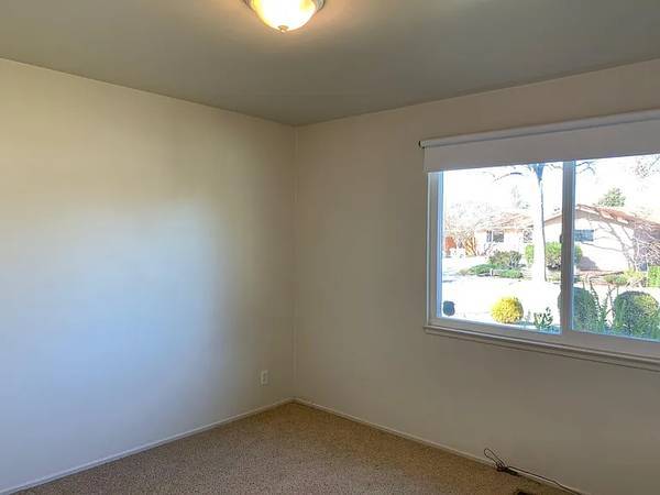 1383 Bobolink Cir Sunnyvale, CA 94087 photo 4