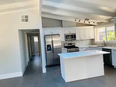 Houses on Pecos Way · Sunnyvale photo 4
