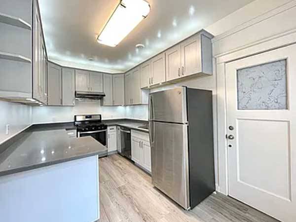3010 Fulton Street (1099r) photo 3