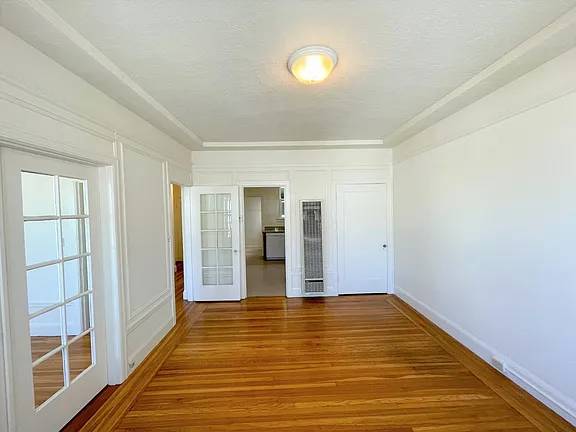 1BR/1BA Apartment on Geary Blvd · San Francisco photo 3