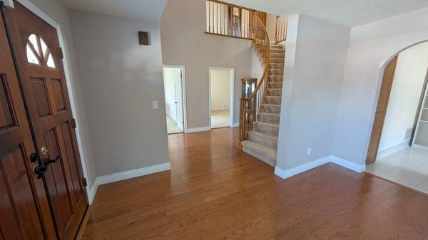 Houses on Cherry Way · Hayward photo 4
