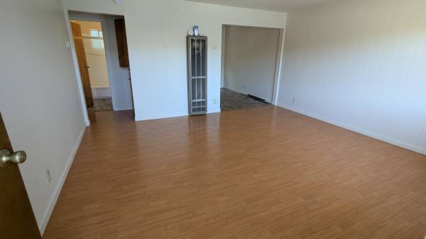 Beautiful 2-bedroom Apartment In Desirable San Leandro Gated Community, Close To Bart photo 3