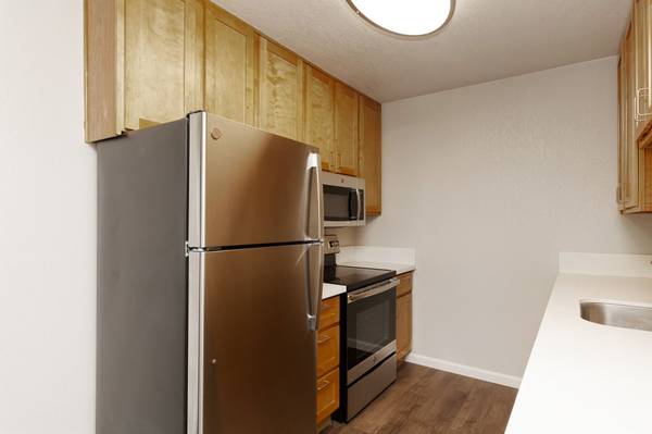 1BR/1BA Apartment · Hayward photo 5