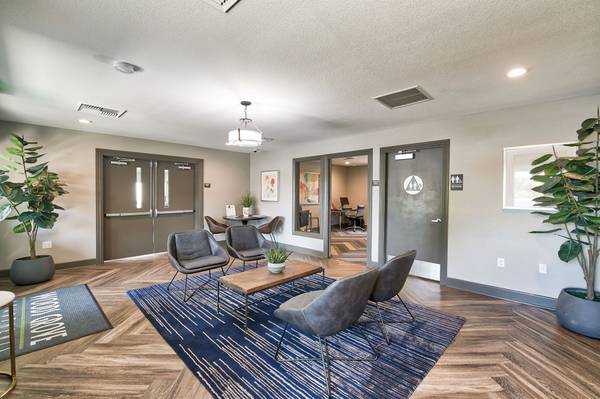 Apartments on E Leland Rd · Pittsburg photo 5