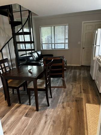 0BR/1BA Apartment · Freedom photo 5