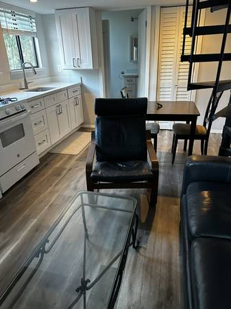0BR/1BA Apartment · Freedom photo 3