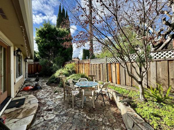 4BR/2BA Single Family House on Park Ave · Santa Clara photo 5