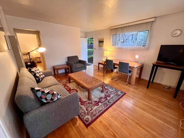 1BR/1BA Apartment · Stanford photo 4