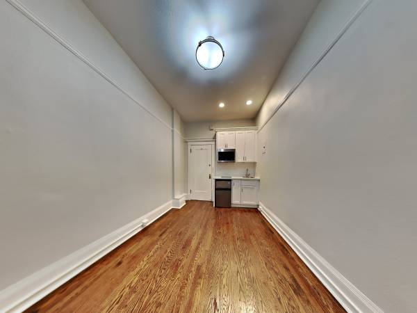 952 Sutter St. photo 2
