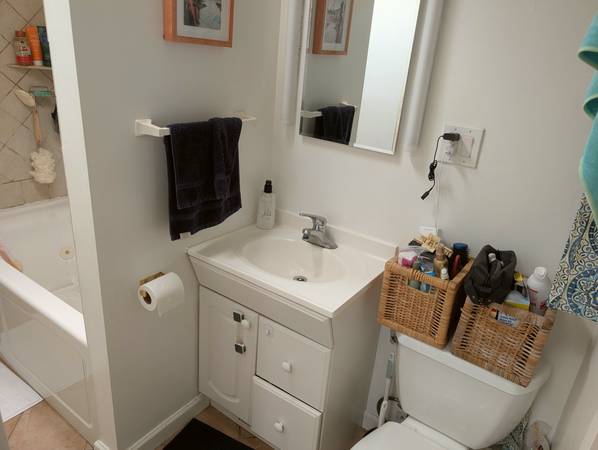 2BR/1BA Single Family House · Berkeley photo 5