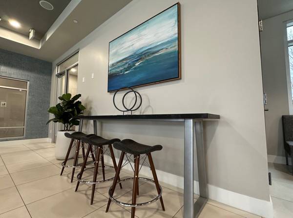 2BR/3BA Apartment · San Jose photo 2