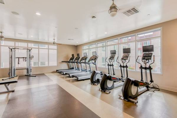 2BR/3BA Apartment · San Jose photo 3
