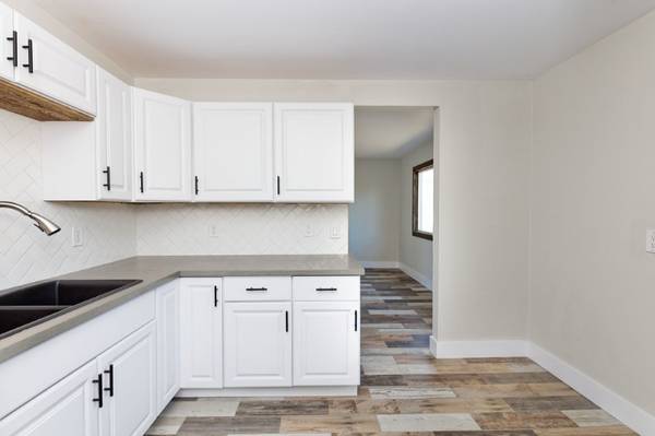 2BR/1BA Apartment · Oakland