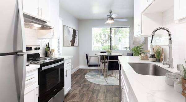 2BR/1BA Apartment · Pleasanton photo 4
