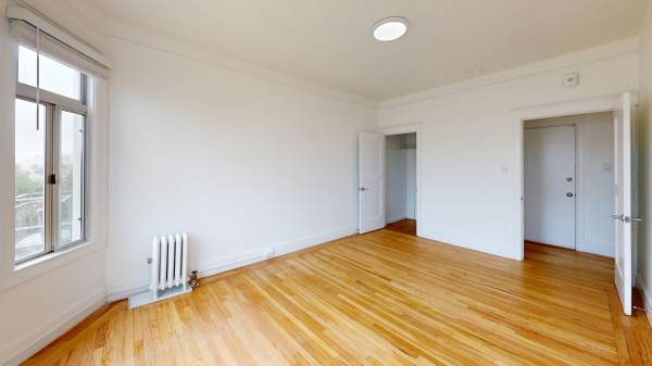 411 15TH AVENUE Apartments photo 3