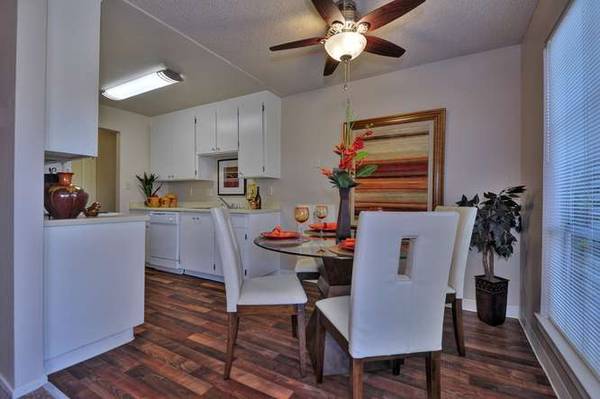Apartments on 163rd Avenue · San Leandro photo 3