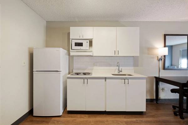 1BR/1BA Apartment · Union City photo 5