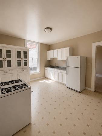 Apartments on Ross Street · Kentfield photo 3