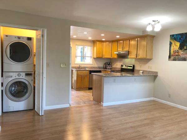 3BR/2BA Condo · Concord photo 4