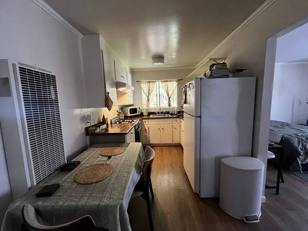 1BR/1BA Apartment · Berkeley photo 4