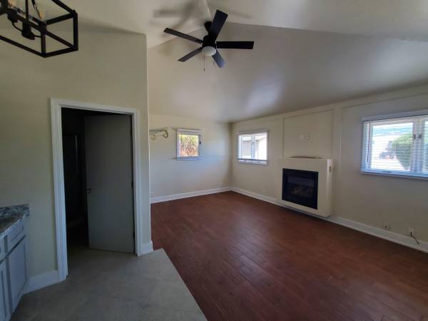 0BR/1BA Apartment · Watsonville photo 3