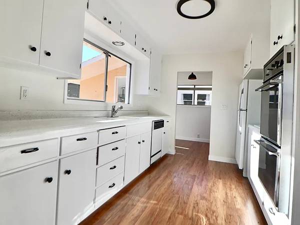 129 Oakes Blvd San Leandro, CA 94577 photo 5