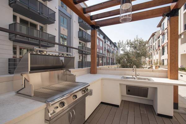 Apartments on S Delaware St · San Mateo