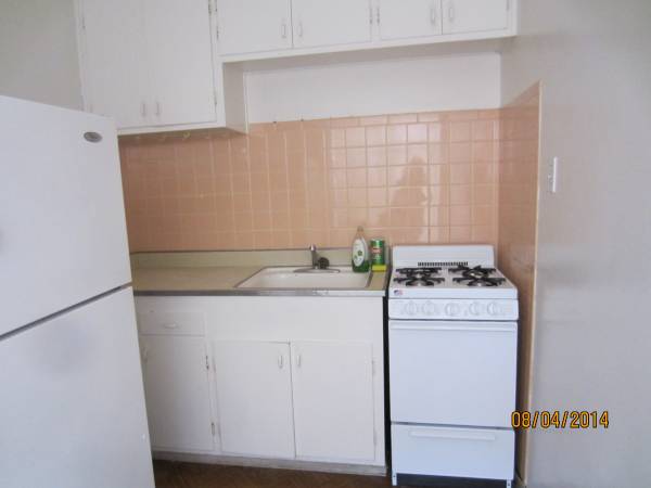 2BR/1BA Apartment · San Francisco photo 4
