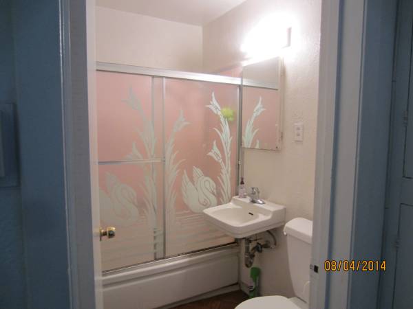 2BR/1BA Apartment · San Francisco photo 3
