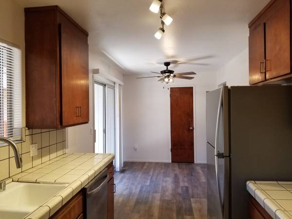 2BR/1BA Duplex · Santa Rosa photo 2