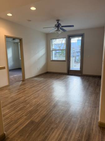 2BR/2BA Apartment · Napa