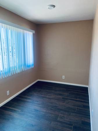 2BR/1BA Townhouse · Oakland photo 3