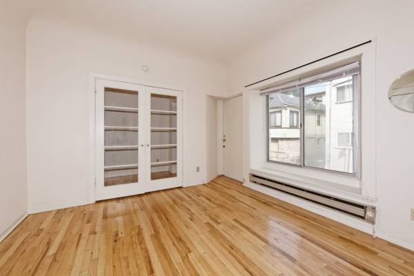 0BR/1BA Apartment · Oakland