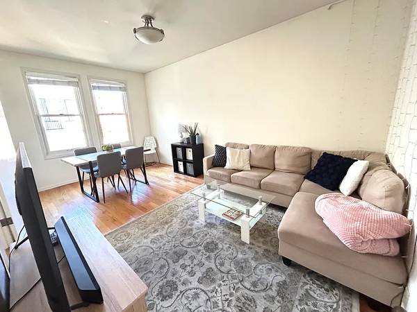 2BR/1BA Flat on Valparaiso Street · San Francisco photo 3