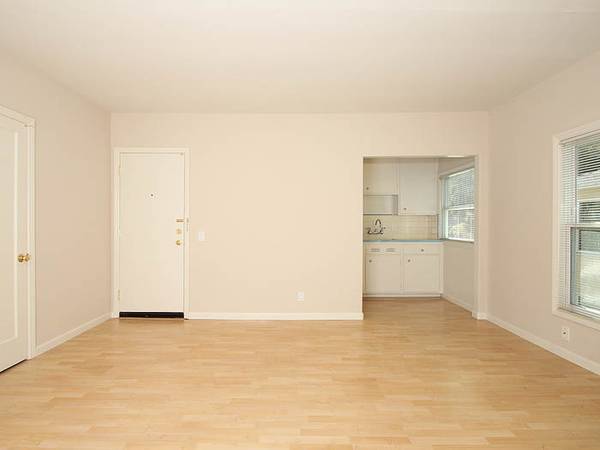 1BR/1BA Apartment on Forest Avenue · Palo Alto photo 2