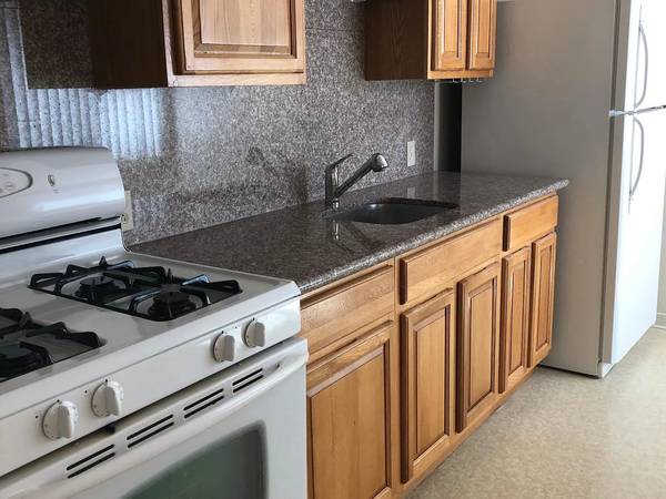 1BR/1BA Apartment on Day St · San Francisco photo 3