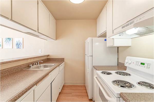 Condos on Monument Blvd · Concord photo 3