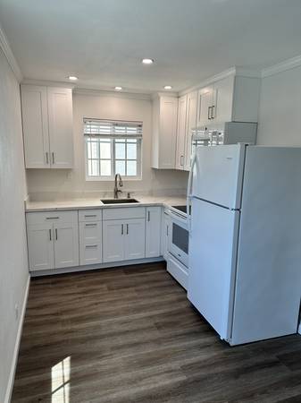 1BR/1BA Duplex · South San Francisco photo 2