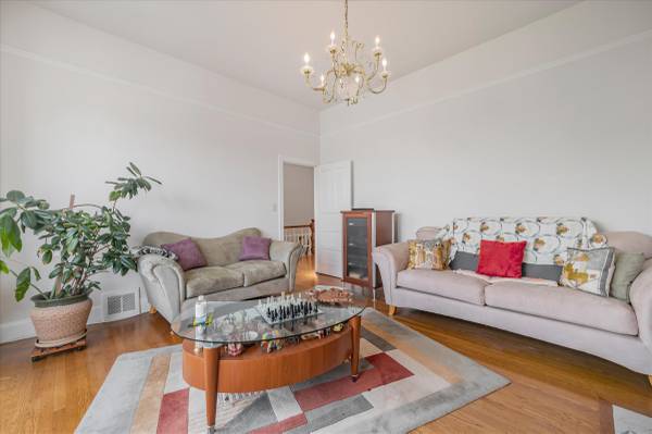 3BR/1BA Duplex on 20th St · San Francisco photo 3