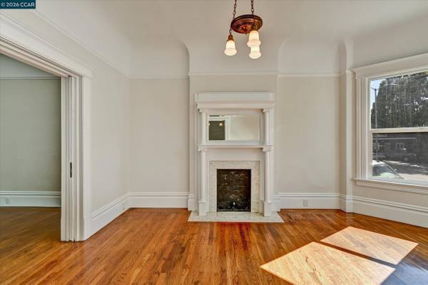 1BR/1BA Flat on San Jose Ave · San Francisco photo 3