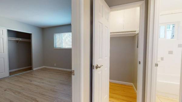 Apartments on Kingston Ave · Oakland photo 3