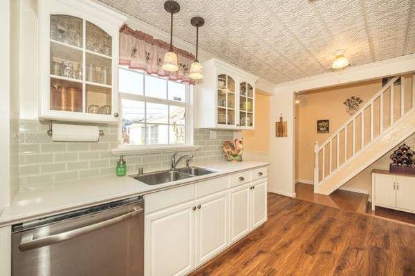 4BR/3BA Single Family House on Angus Ave W. · San Bruno photo 3