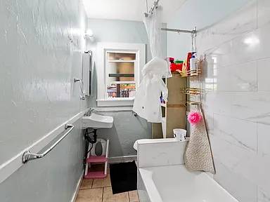 2BR/1BA Townhouse on N Village Dr · Santa Rosa photo 5