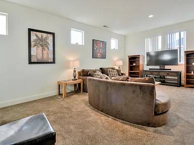 2BR/1BA Townhouse on N Village Dr · Santa Rosa photo 3