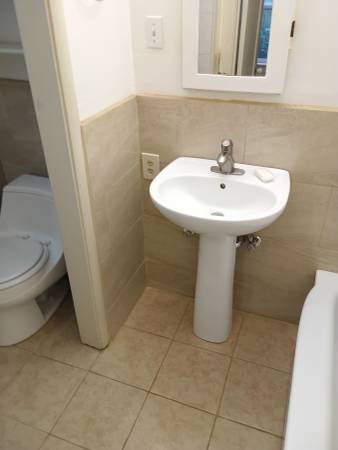 1BR/1BA Duplex · San Francisco photo 3